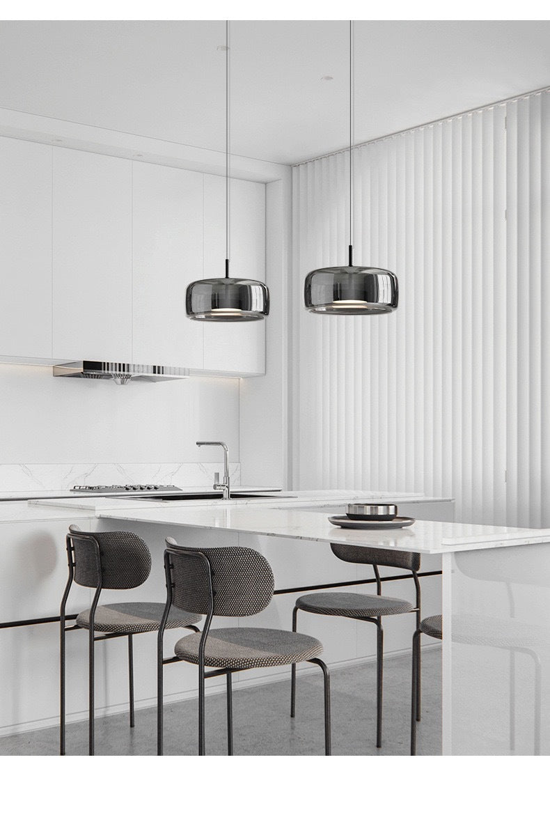 Italienischer minimalistischer Aschenbecher aus Glas für Schlafzimmer und Nachttisch