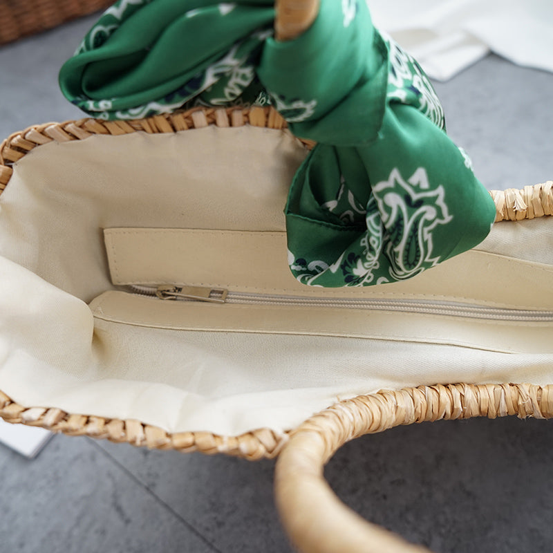 Quadratische modische Strohhandtasche