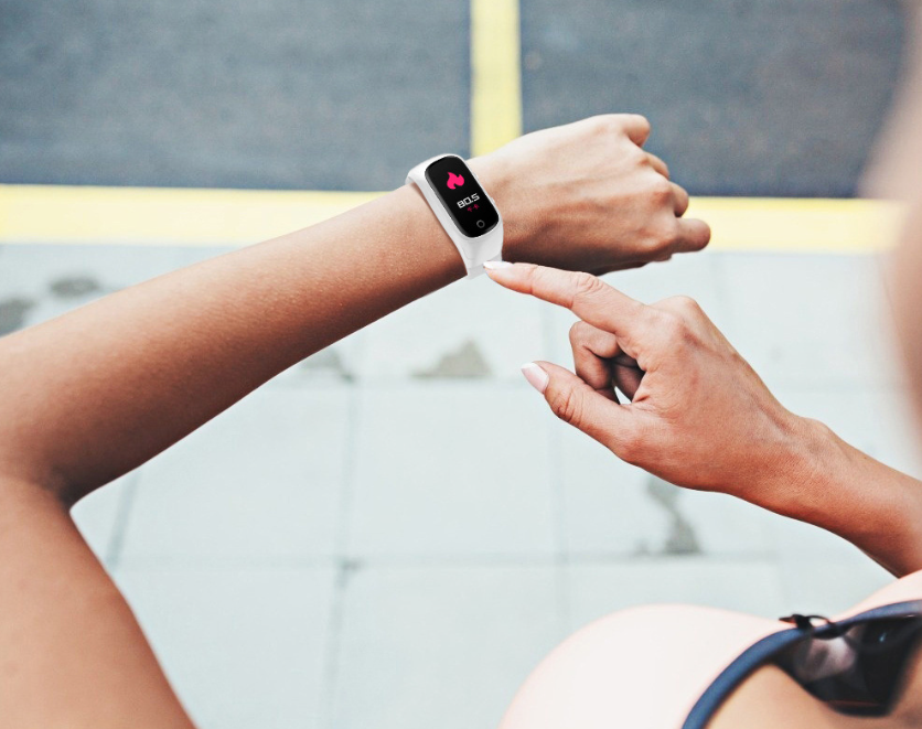 N8 Auricolare Bluetooth Smartwatch con riproduzione musicale Bracciale sportivo