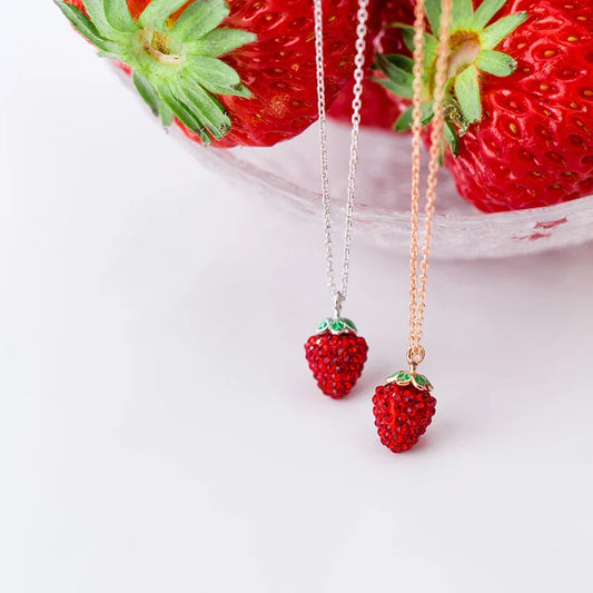 Collana con ciondolo a forma di fragola 3D in argento sterling 925 per donna