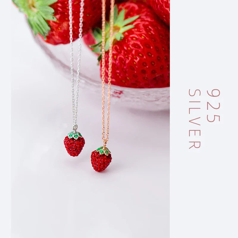 925 Sterling Silver Fashion 3D Strawberry Pendant Necklace for Women
