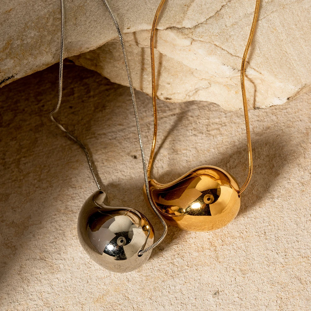 Collana con ciondolo a goccia in acciaio inossidabile placcato oro PVD 18K