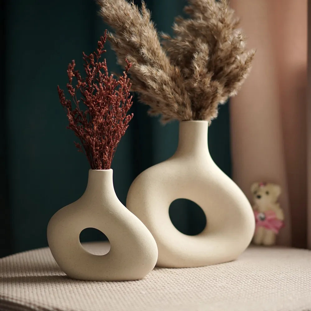 Vaso in ceramica opaca nordica