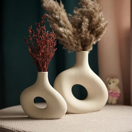 Vaso in ceramica opaca nordica