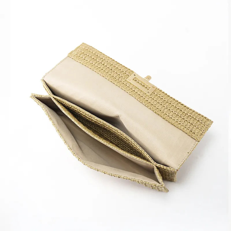 Borsa Pochette in paglia alla moda