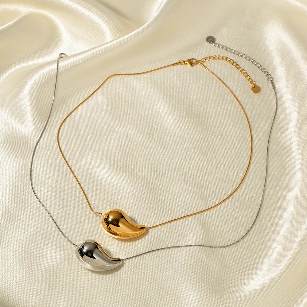 Collana con ciondolo a goccia in acciaio inossidabile placcato oro PVD 18K