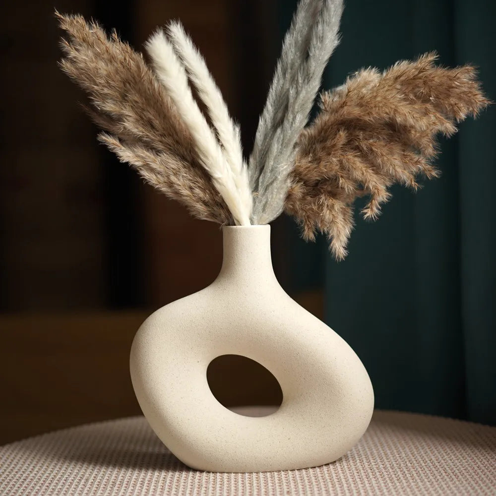 Vaso in ceramica opaca nordica