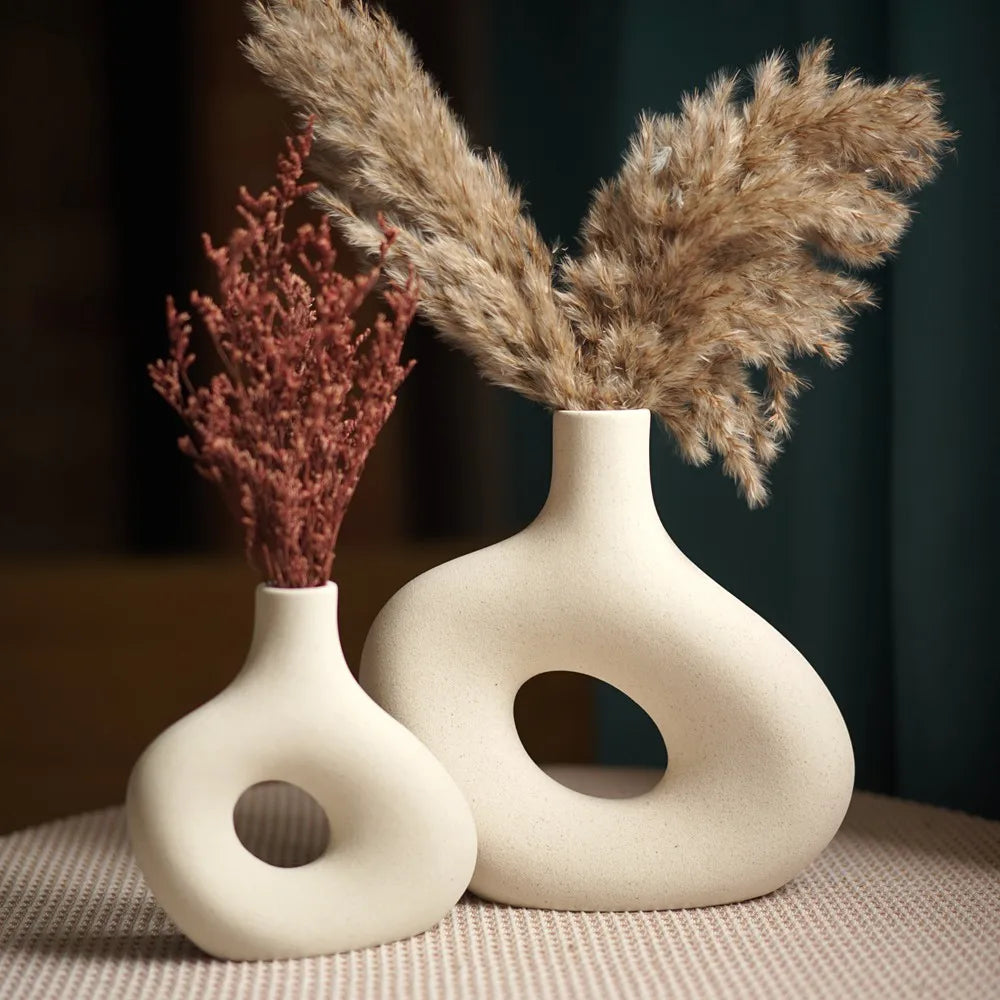 Vaso in ceramica opaca nordica