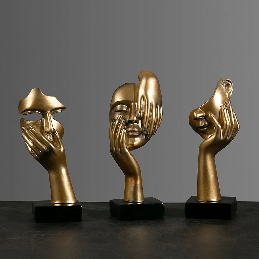 Abstrakte Maskenstatuen aus Harz