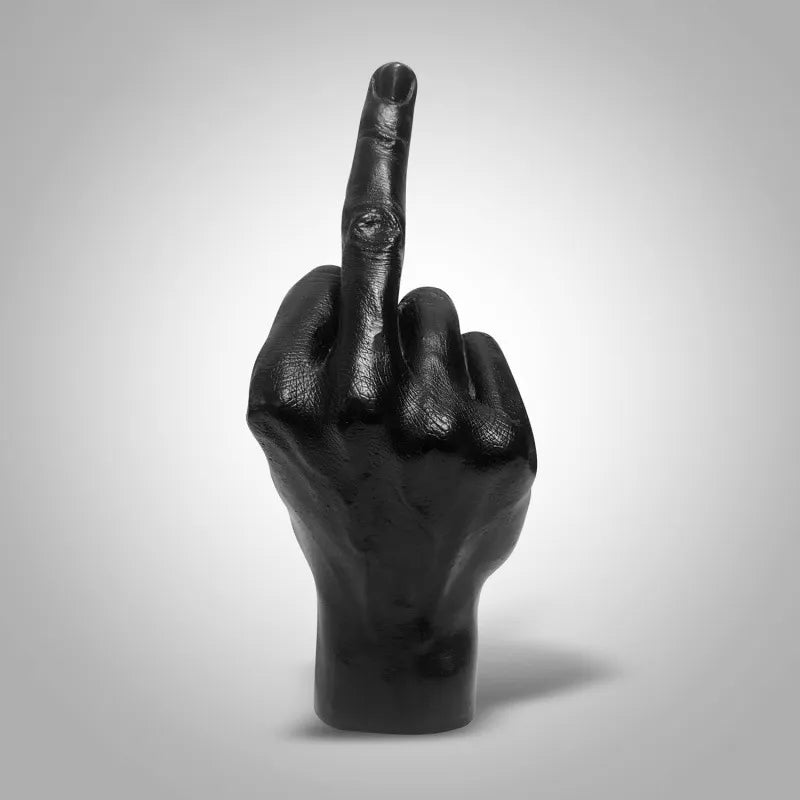 Mittelfinger-Statue, Heimdekoration