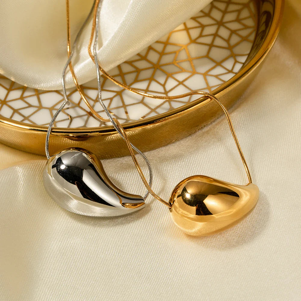Collana con ciondolo a goccia in acciaio inossidabile placcato oro PVD 18K