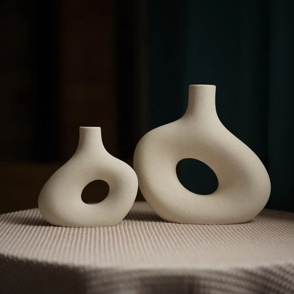 Vaso in ceramica opaca nordica