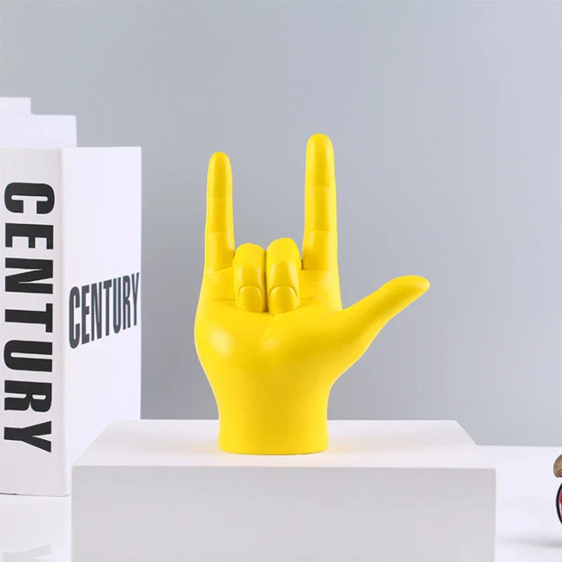 Handstatue aus Kunstharz mit der Aufschrift „I Love You“
