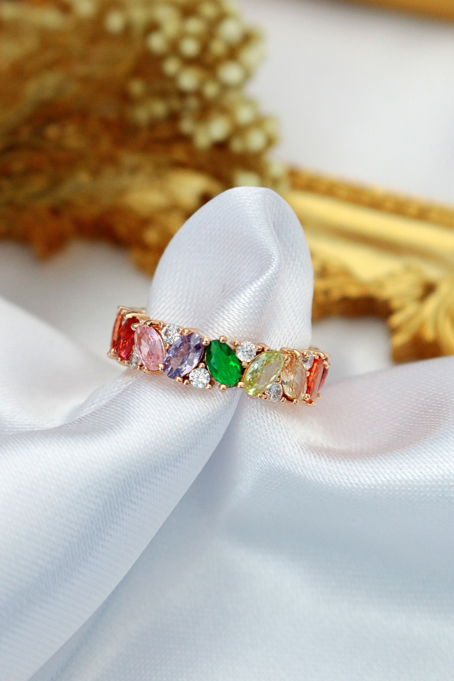 Anello Eternity con Swarovski Rainbow 18K