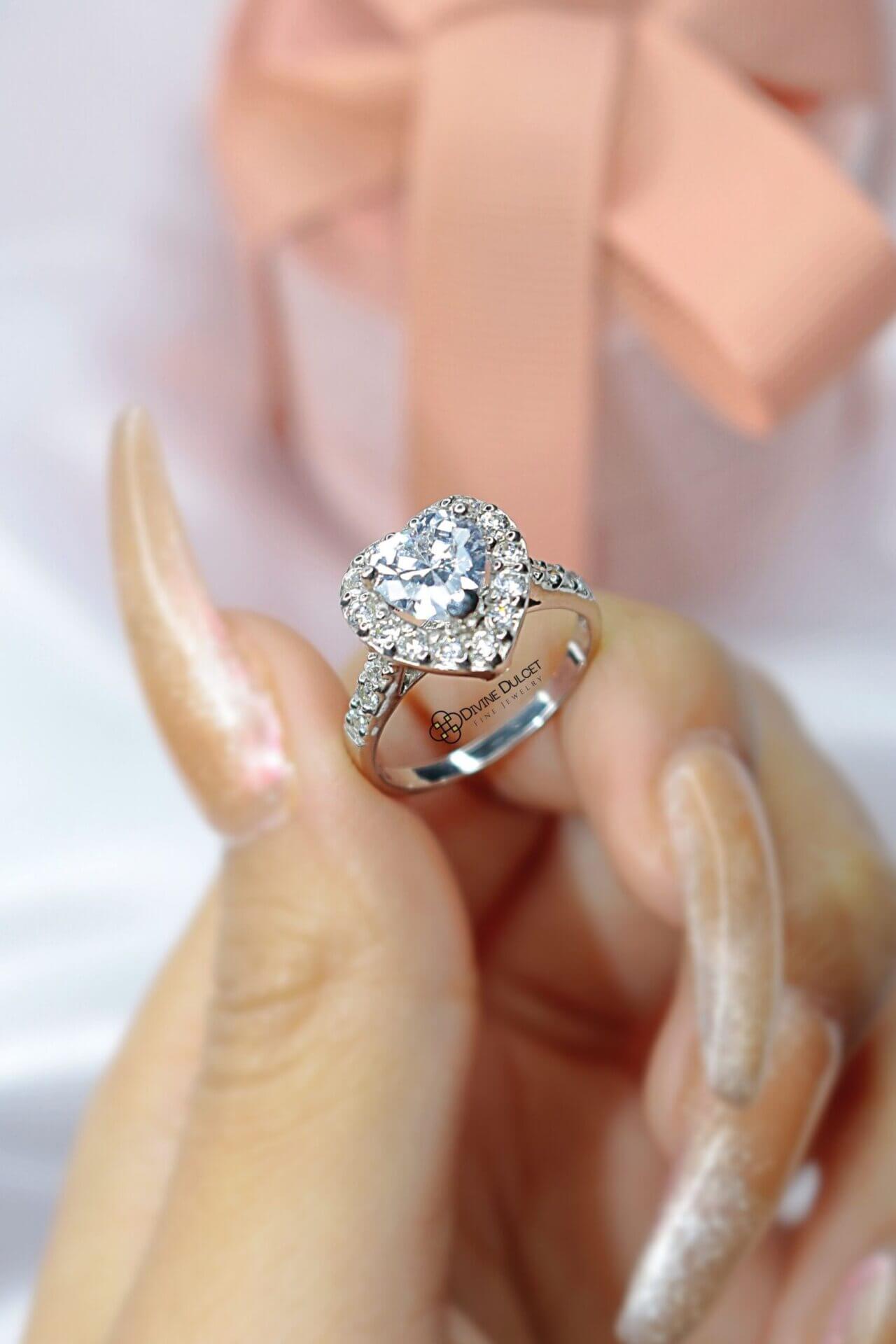 Anello con cuore in argento 925