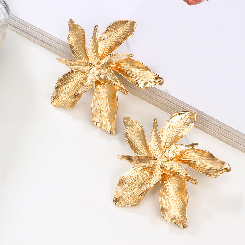 Big Flower Stud Petal Leaf Earring