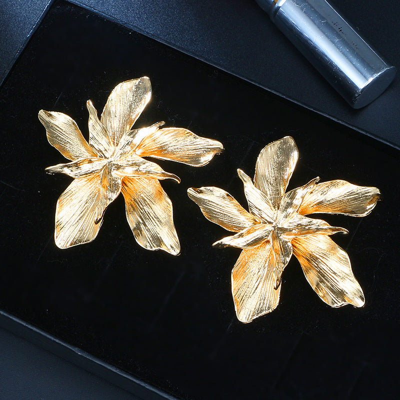Big Flower Stud Petal Leaf Earring