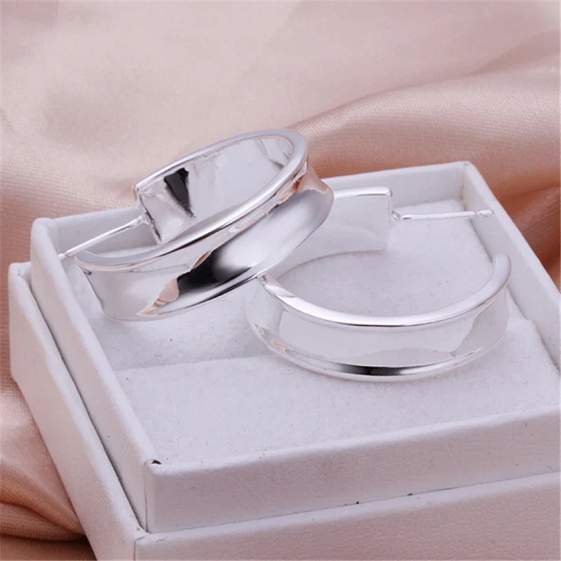 Klassische glatte 925 Sterling Silber Frauen Creolen Geschenk Weihnachten Party Hochzeit meistverkaufte Modeschmuck