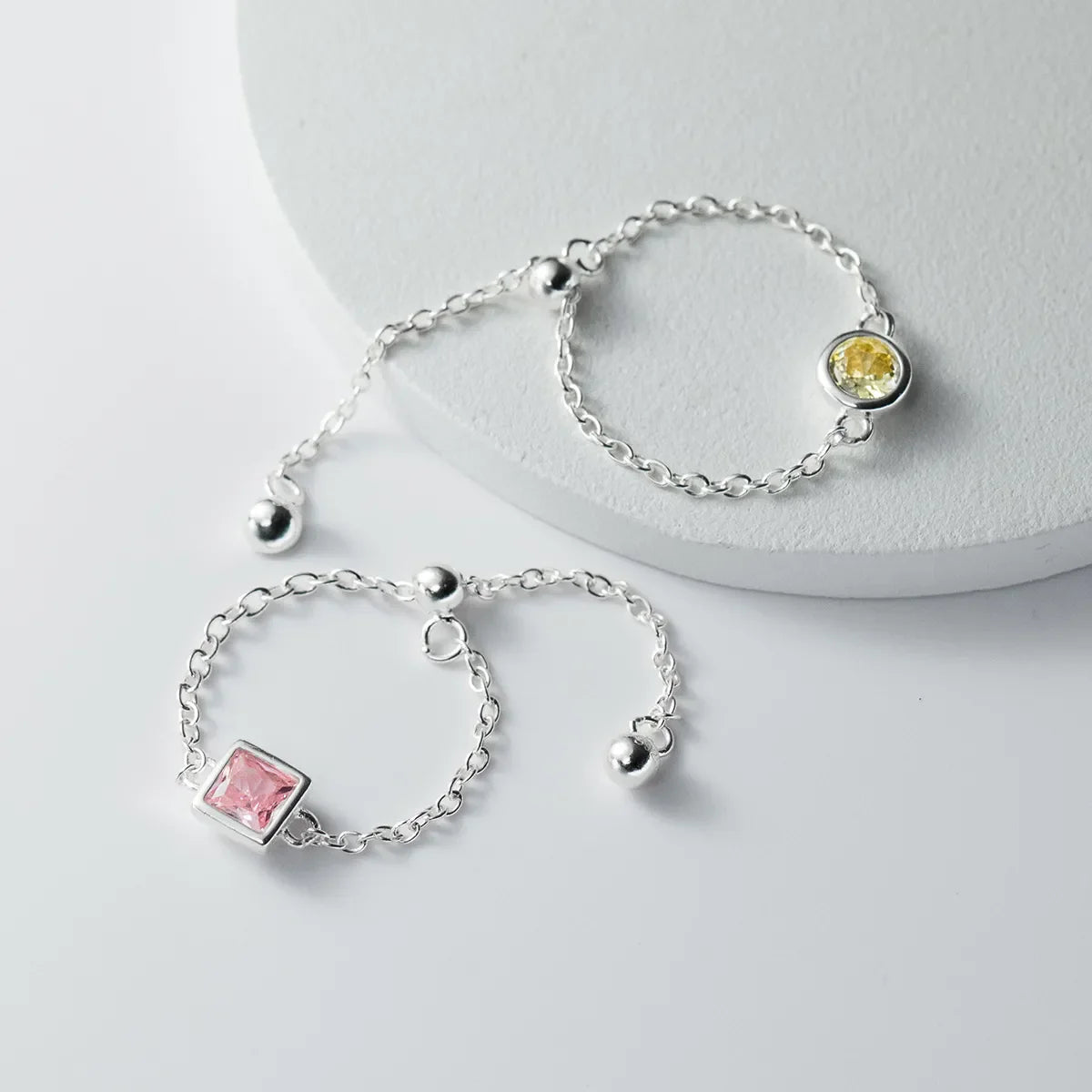Anello regolabile con catena a maglie in argento sterling 925 a forma di cuore con stelle colorate per donna