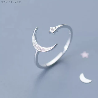 Anello sottile in argento sterling 925 con zirconi scintillanti, stella e luna, per donna